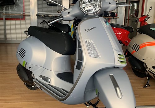 Vespa GTS 300 Super Tech