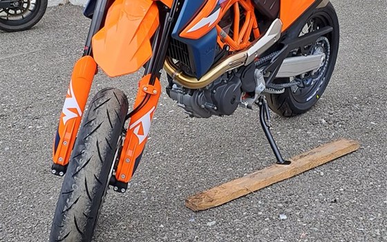 Neufahrzeug KTM 690 SMC R - Bild 3