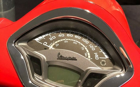 Neufahrzeug Vespa GTS 125 - Bild 13