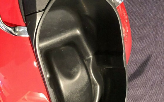 Neufahrzeug Vespa GTS 125 - Bild 15