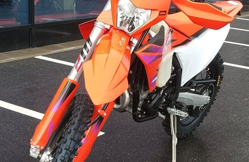 Neumotorrad KTM 350 EXC-F