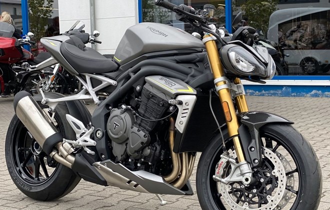 Triumph Speed Triple 1200 RS