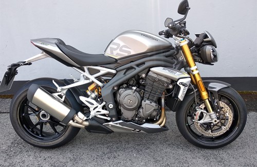 Gebrauchtmotorrad Triumph Speed Triple 1200 RS