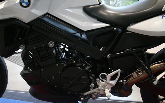 Gebrauchtmotorrad BMW F 800 R - Bild 6