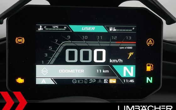 Gebrauchtmotorrad Aprilia Tuono V4 1100 - Bild 12