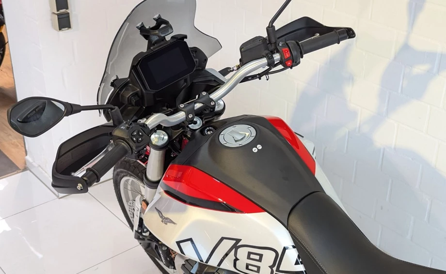 Angebot Moto Guzzi V85 TT Bild 3: Angebot Moto Guzzi V85 TT