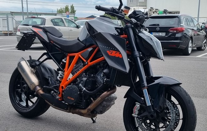 KTM 1290 Super Duke R