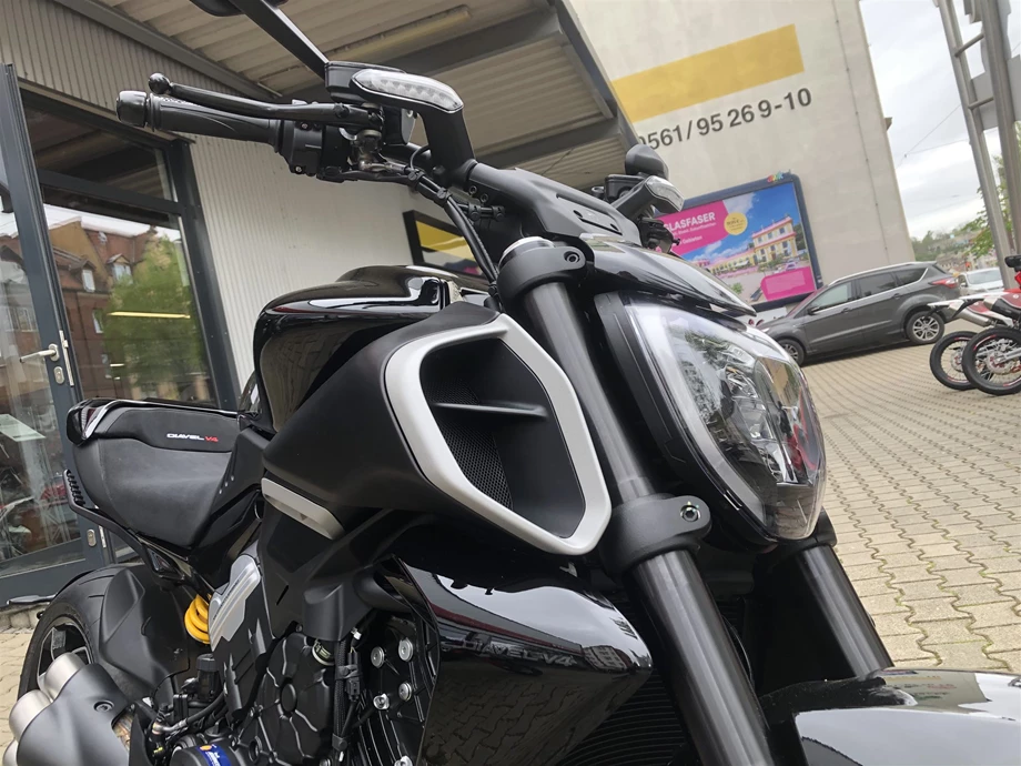 Angebot Ducati Diavel V4 Bild 12: Angebot Ducati Diavel V4