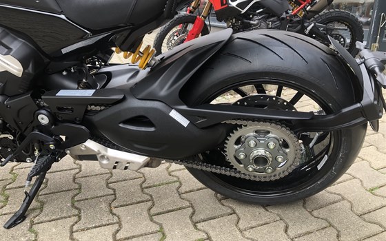 Neufahrzeug Ducati Diavel V4 - Bild 15