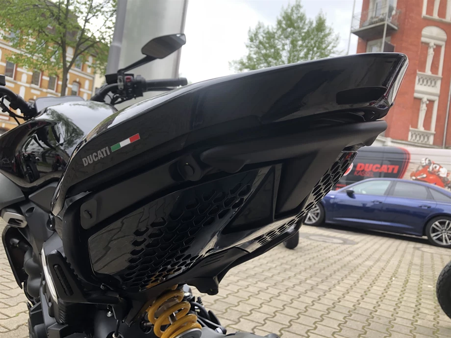 Angebot Ducati Diavel V4 Bild 16: Angebot Ducati Diavel V4