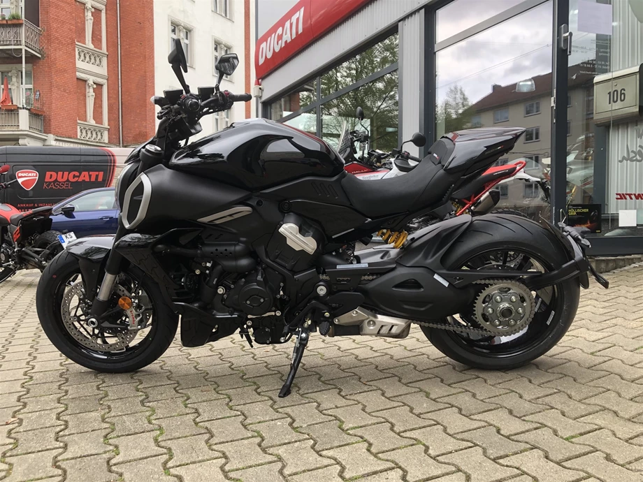 Angebot Ducati Diavel V4 Bild 8: Angebot Ducati Diavel V4