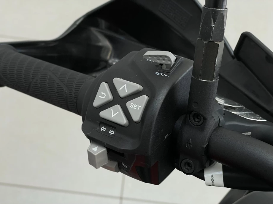 Angebot KTM 890 Adventure Bild 10: Angebot KTM 890 Adventure