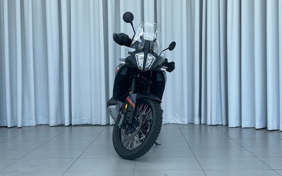 Gebrauchtmotorrad KTM 890 Adventure - Bild 3 Gebrauchtmotorrad KTM 890 Adventure - Bild 3