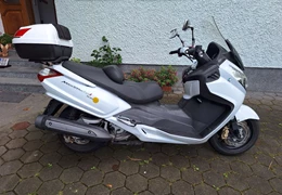 Gebrauchte Sym MaxSym 400i Gebrauchte Sym MaxSym 400i