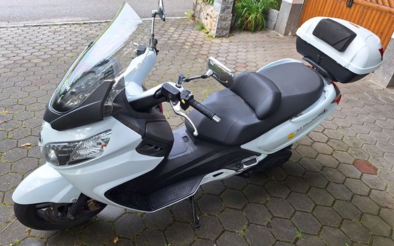 Gebrauchtmotorrad Sym MaxSym 400i - Bild 4 Gebrauchtmotorrad Sym MaxSym 400i - Bild 4