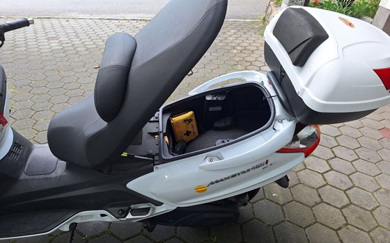 Gebrauchtmotorrad Sym MaxSym 400i - Bild 7 Gebrauchtmotorrad Sym MaxSym 400i - Bild 7