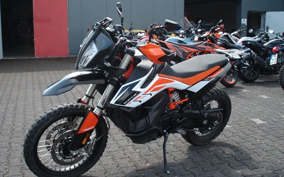 Gebrauchtmotorrad KTM 790 Adventure R - Bild 4
