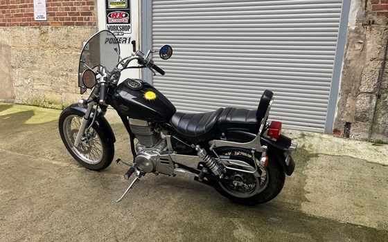 Gebrauchtmotorrad Suzuki Savage LS 650 - Bild 6