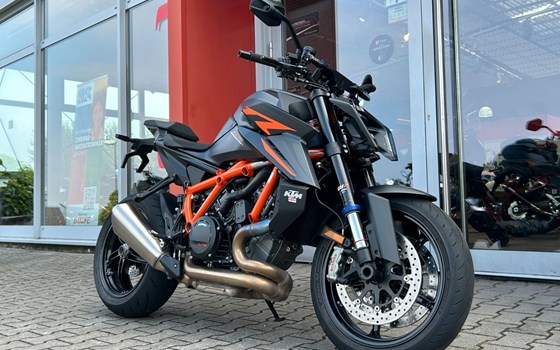 Gebrauchtmotorrad KTM 1390 Super Duke R EVO - Bild 1