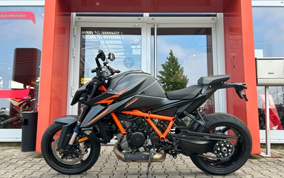 Gebrauchtmotorrad KTM 1390 Super Duke R EVO - Bild 3