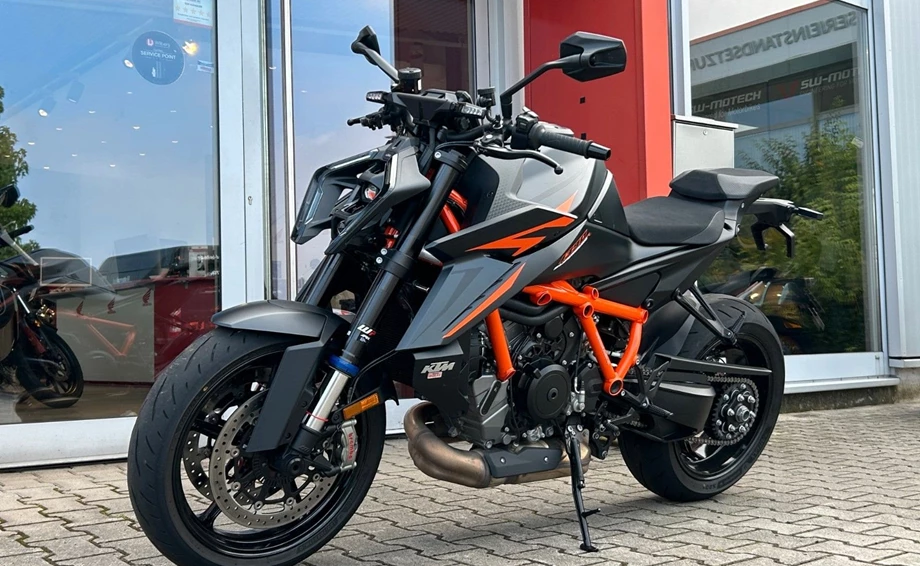 Offer KTM 1390 Super Duke R EVO Bild 4: Offer KTM 1390 Super Duke R EVO