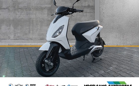 Neufahrzeug Piaggio 1 + - Bild 1