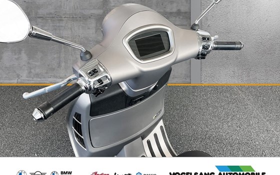Neufahrzeug Vespa GTS 125 Super Tech - Bild 5