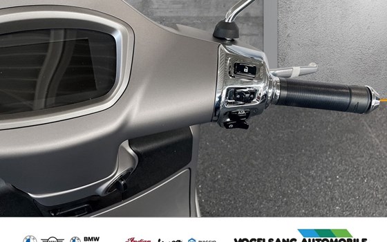 Neufahrzeug Vespa GTS 125 Super Tech - Bild 7
