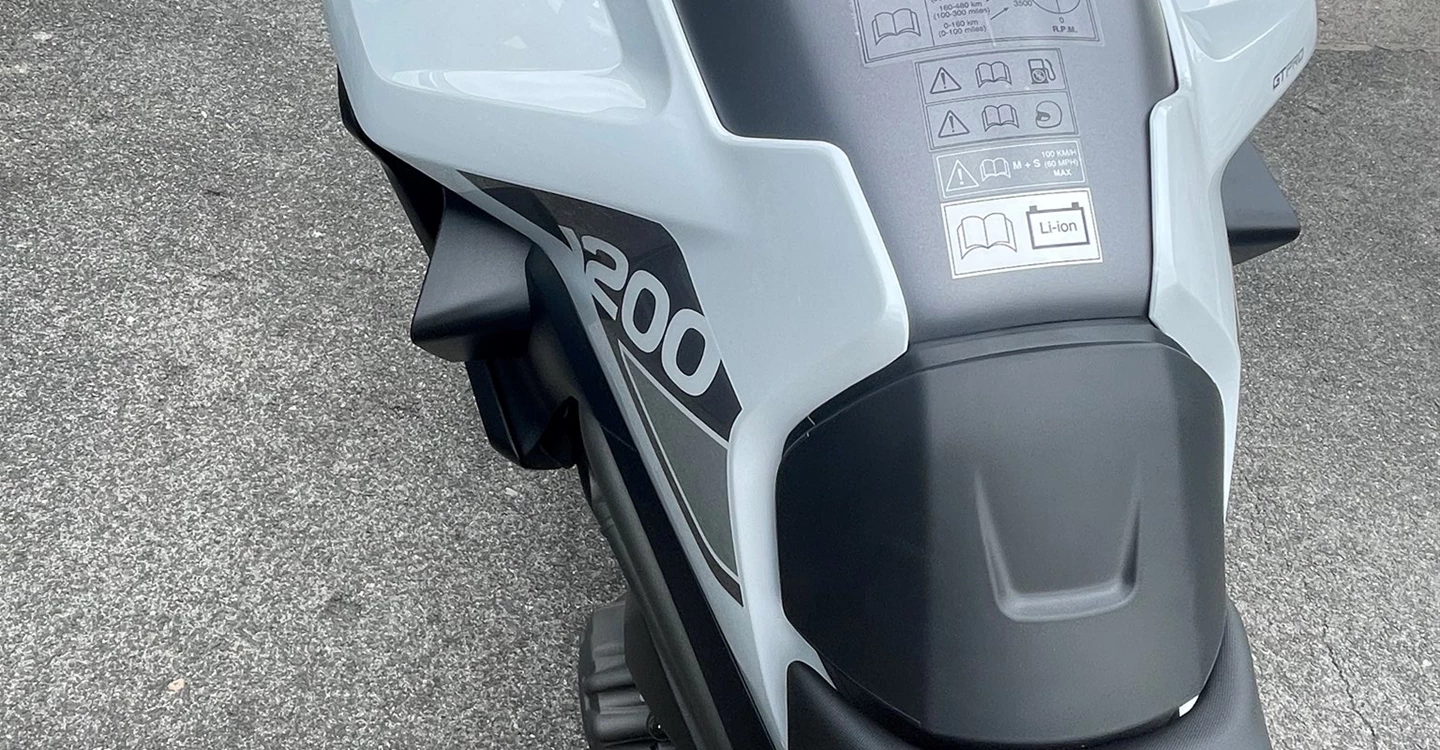 Zum Vergrößern bitte anklicken! Angebot Triumph Tiger 1200 GT PRO