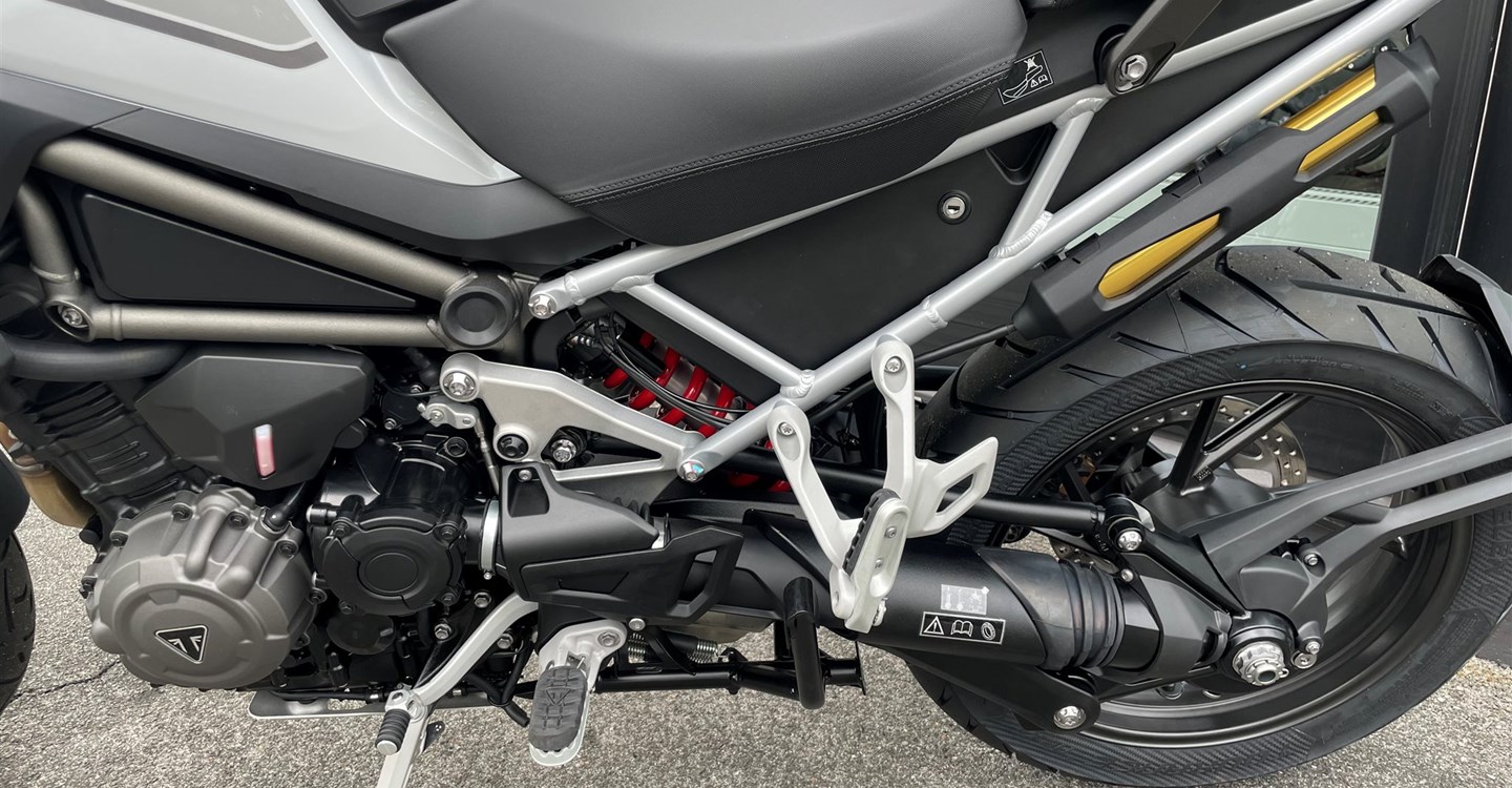 Zum Vergrößern bitte anklicken! Angebot Triumph Tiger 1200 GT PRO