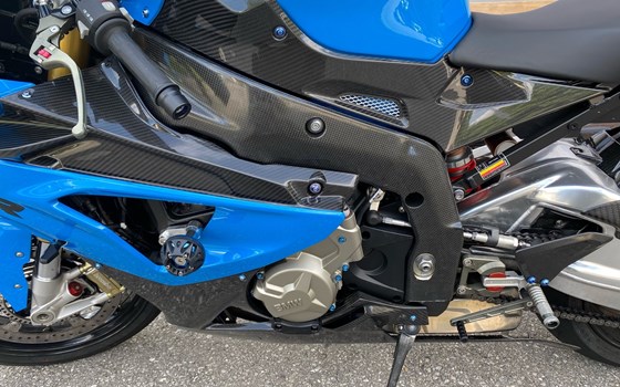 Gebrauchtmotorrad BMW S 1000 RR - Bild 2 Gebrauchtmotorrad BMW S 1000 RR - Bild 2