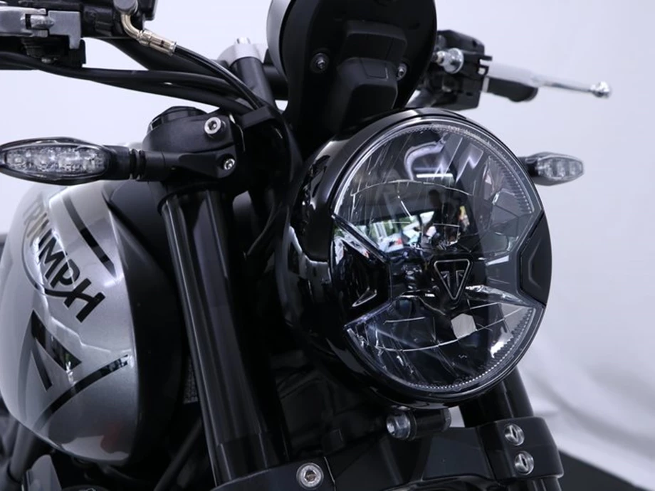 Angebot Triumph Trident 660 Bild 9: Angebot Triumph Trident 660