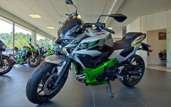 Gebrauchtmotorrad Kawasaki Z7 Hybrid - Bild 1