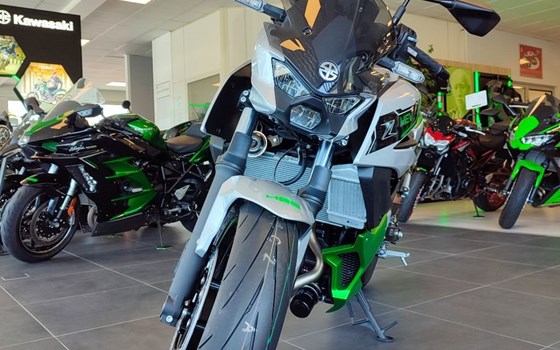 Gebrauchtmotorrad Kawasaki Z7 Hybrid - Bild 2