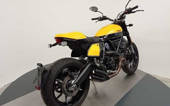 Gebrauchtmotorrad Ducati Scrambler Full Throttle - Bild 3