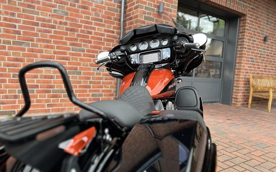 Gebrauchtmotorrad Harley-Davidson CVO Street Glide FLHXSE - Bild 10