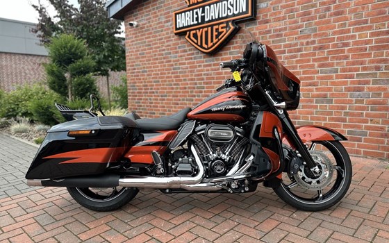 Gebrauchtmotorrad Harley-Davidson CVO Street Glide FLHXSE - Bild 2