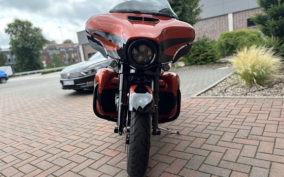 Gebrauchtmotorrad Harley-Davidson CVO Street Glide FLHXSE - Bild 7