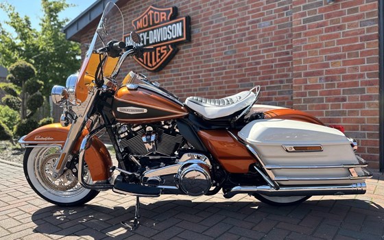 Gebrauchtmotorrad Harley-Davidson Electra Glide Highway King FLHFB - Bild 1