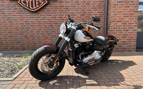 Gebrauchtmotorrad Harley-Davidson Softail Slim FLSL - Bild 4