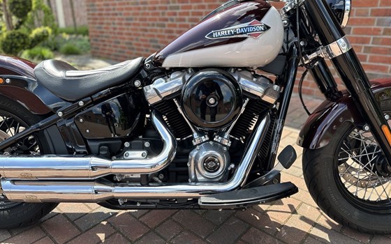 Gebrauchtmotorrad Harley-Davidson Softail Slim FLSL - Bild 6