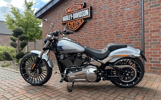 Gebrauchtmotorrad Harley-Davidson Softail Breakout 117 - Bild 1