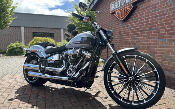 Gebrauchtmotorrad Harley-Davidson Softail Breakout 117 - Bild 3