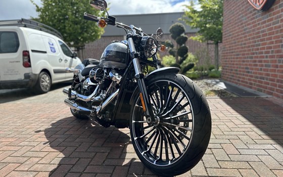 Gebrauchtmotorrad Harley-Davidson Softail Breakout 117 - Bild 5