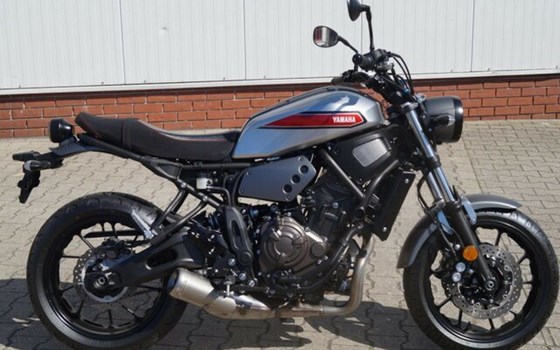 Gebrauchtmotorrad Yamaha XSR700 - Bild 3