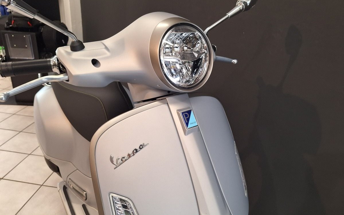 Angebot Vespa GTS 300 Super Tech