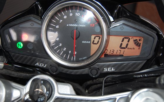 Gebrauchtmotorrad Suzuki GW250 Inazuma - Bild 8