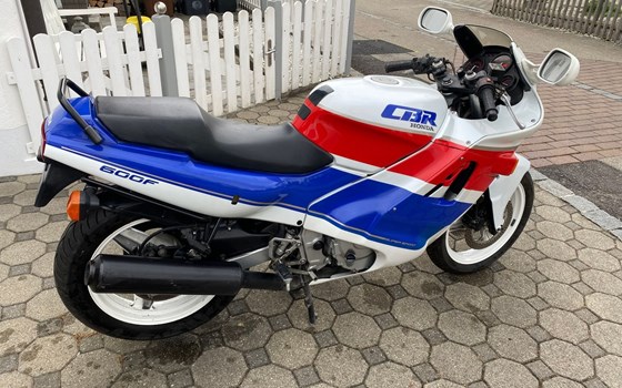 Gebrauchtmotorrad Honda CBR 600 F - Bild 3