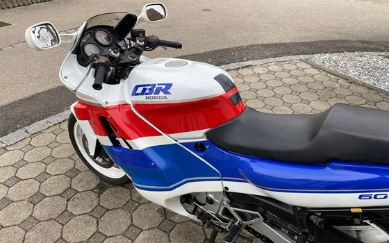Gebrauchtmotorrad Honda CBR 600 F - Bild 4
