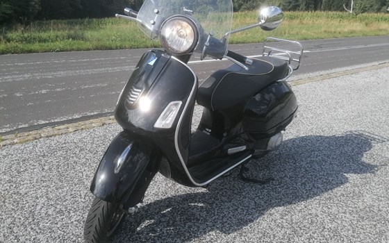 Gebrauchtmotorrad Vespa GTS 125 i.e. Super Sport - Bild 1 Gebrauchtmotorrad Vespa GTS 125 i.e. Super Sport - Bild 1